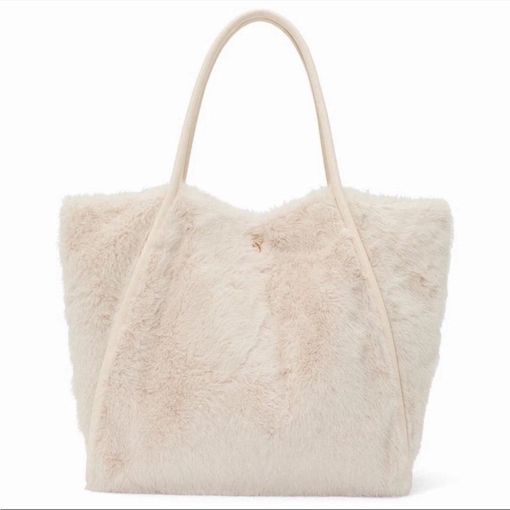 NWT Victoria’s Secret Ivory Cream Luxe Fuzzy Soft Faux Fur Tote Travel Bag 2025